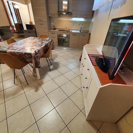 泰尔莫利Casa Dell'Ape Maia公寓 外观 照片